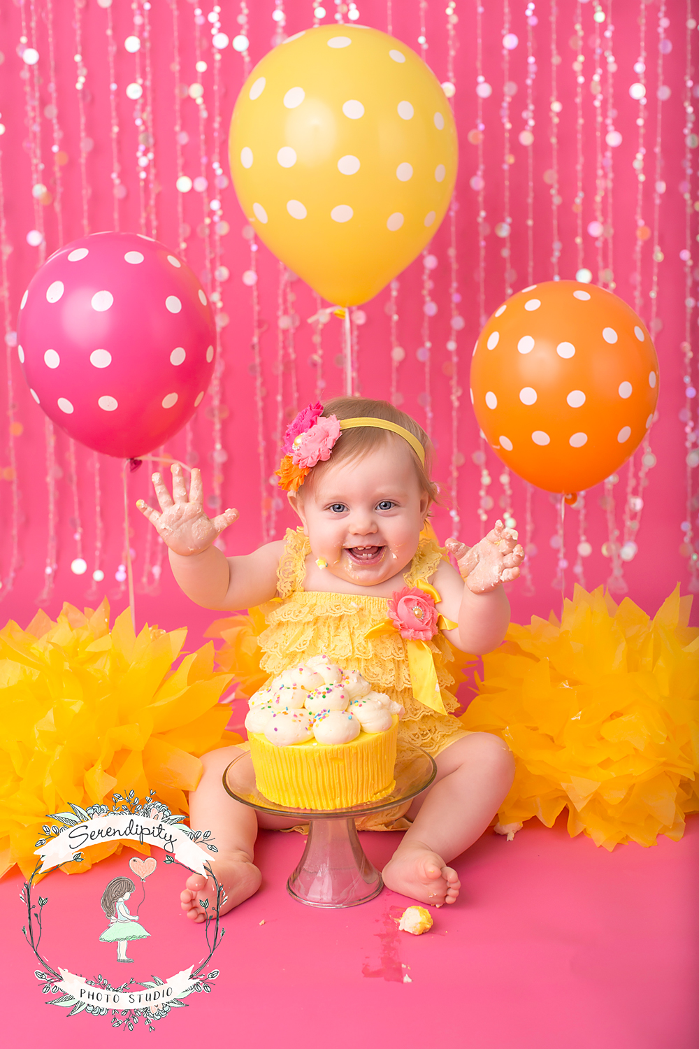 4-smiling-baby-cake-smash-pink-yellow